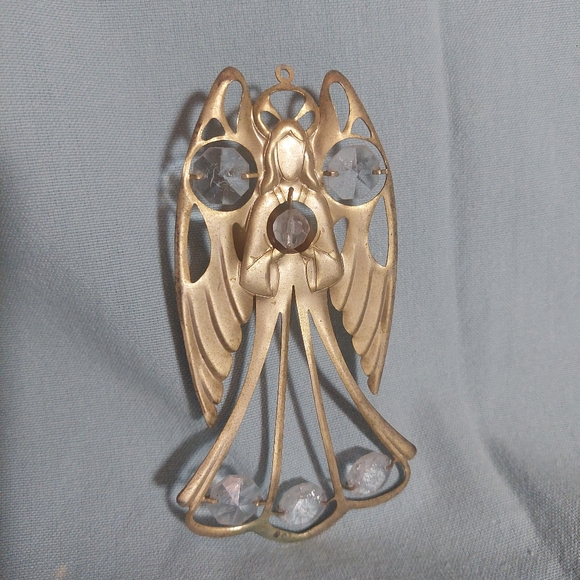 Vintage  AVON Brand---  Sun Catcher-- 1999   "ANGEL"   Gold-Plated Metal Frame - Picture 8 of 8